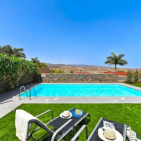In San Bartolome With Private Pool 3* 마스팔로마스